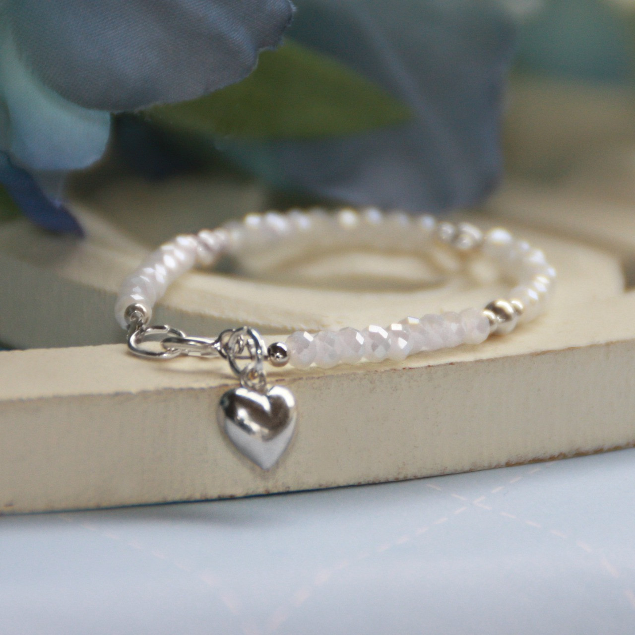 STG-19-5HT  Sterling Silver Heart and White Matte Crystals 5" Bracelet