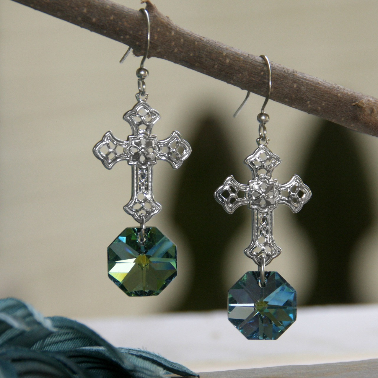 IN-59  WOW Fabulous Color Crystal Filagree Cross Earrings