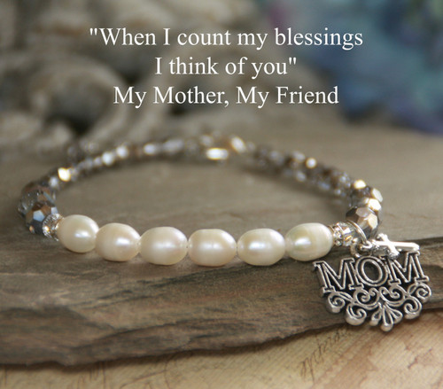 IN-209  Freshwater Pearl and Crystals Mother Bracelet