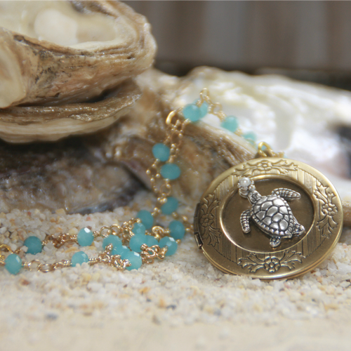 OC-26  Seaturtle Locket Oh so Lovely
