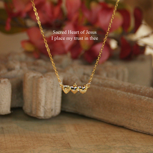 IN-513  Sacred Heart of Jesus Golden Necklace