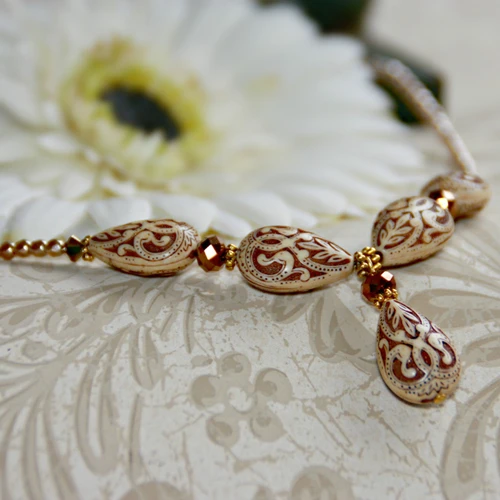 NCK-90  Engraved Beads Beautiful Necklace