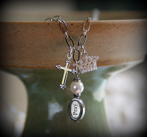 IN-493 Pray Charm necklace with Crown