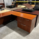 Pre-Owned Gunlocke Veneer U-Shape Bow Front Desk