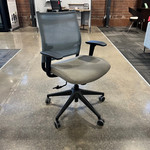 Pre-Owned Sit On It Mesh Back Gray Task Chair