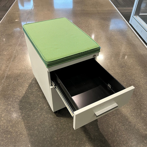 Pre-Owned Great Openings Mobile Box/File