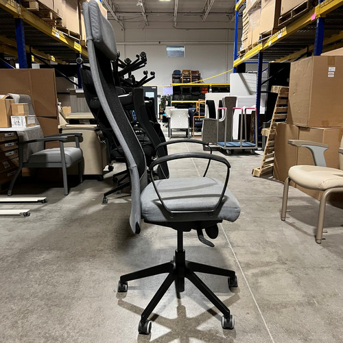Pre-Owned IKEA Light Grey Markus Executive Chair