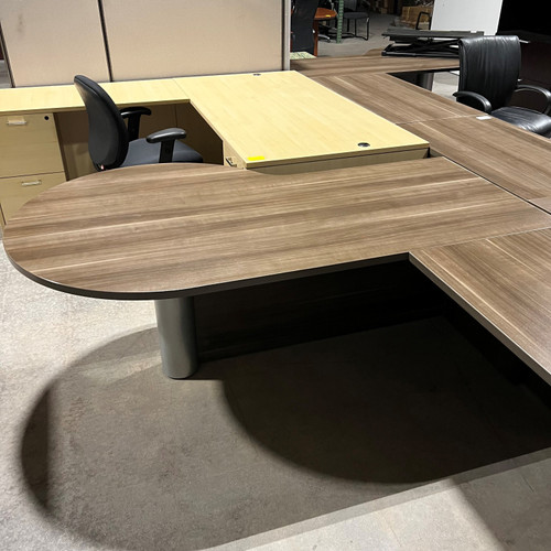 Pre-Owned Steelcase Walnut Laminate, L-Shape P-Desk, Right Handed