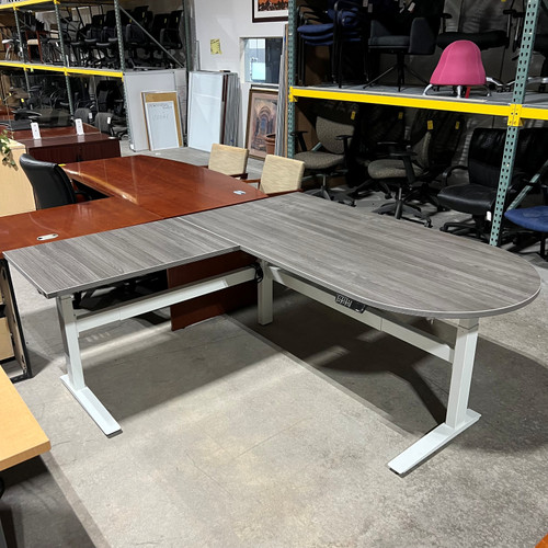 Pre-Owned Grey Laminate L-Shape Height Adjustable Table