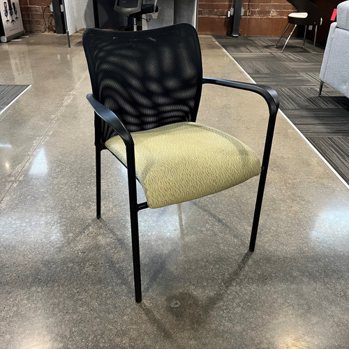 Pre-Owned Allseating Green Guest Chair