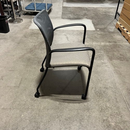 Pre-Owned Sit On It Mesh Back Gray Guest Chair