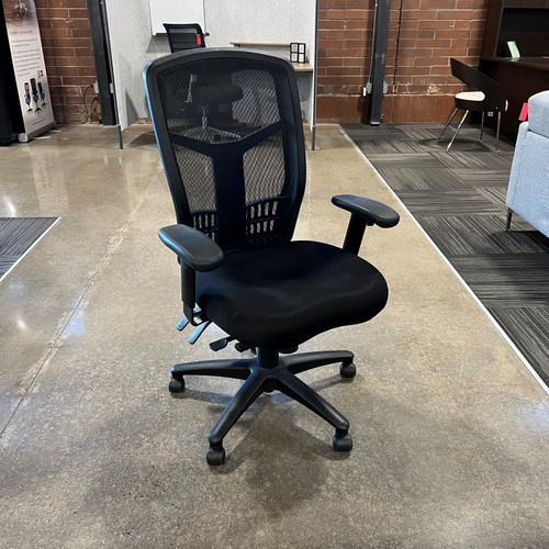 Pre-Owned Mesh Back Black Task Chair