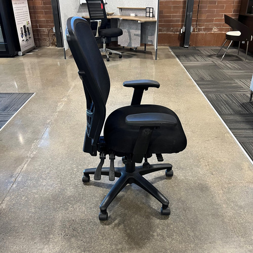 Pre-Owned Mesh Back Black Task Chair