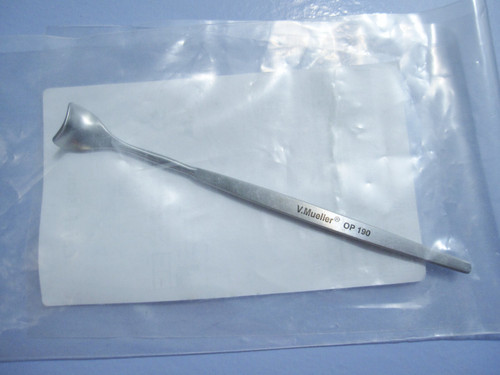 V. Mueller OP190 Lid Retractor No 3, Large