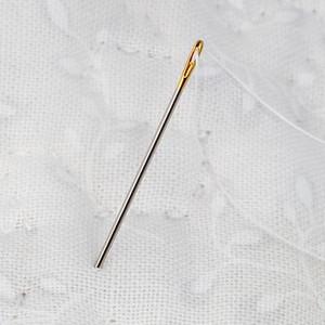 Gold-Eye Quilting Between Needle, size 7,9,10 Gold-Eye Quilting Between Needle, size 7,9,10