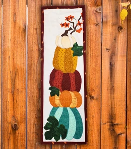 Pumpkins Galore Wall Hanging: Includes Binding and Backing