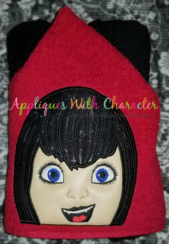 Transylvania Mavis Peeker Applique Design