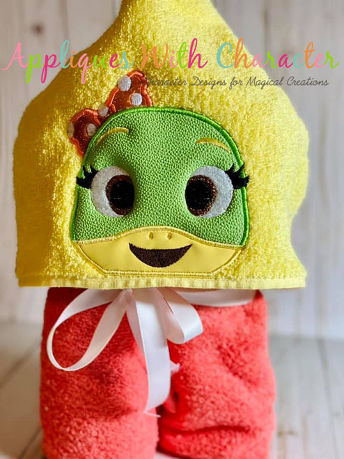 Word Party Tilly the Turtle Peeker Applique Design