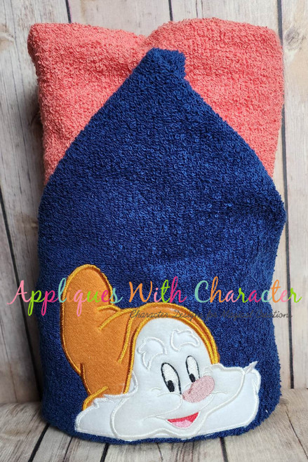 Snow White Happy Dwarf Peeker Applique Design