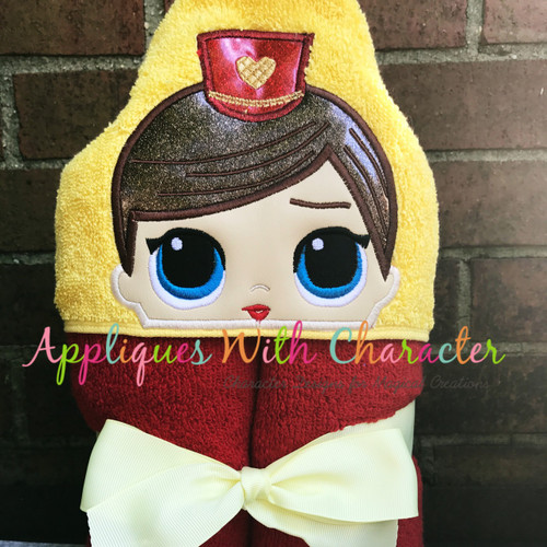 LOL Majorette Doll Peeker Applique Design