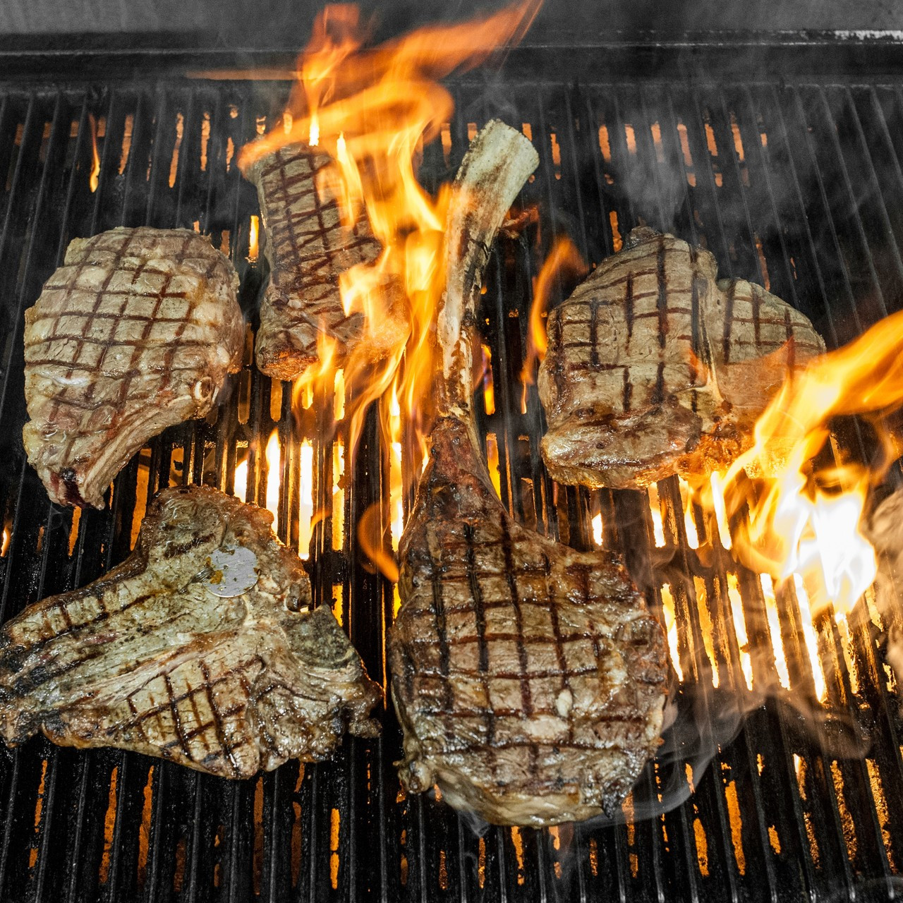https://cdn11.bigcommerce.com/s-39628/images/stencil/1280x1280/products/224/856/Taste_of_Texas_Master_Griller_Package__52399.1556134139.jpg?c=2