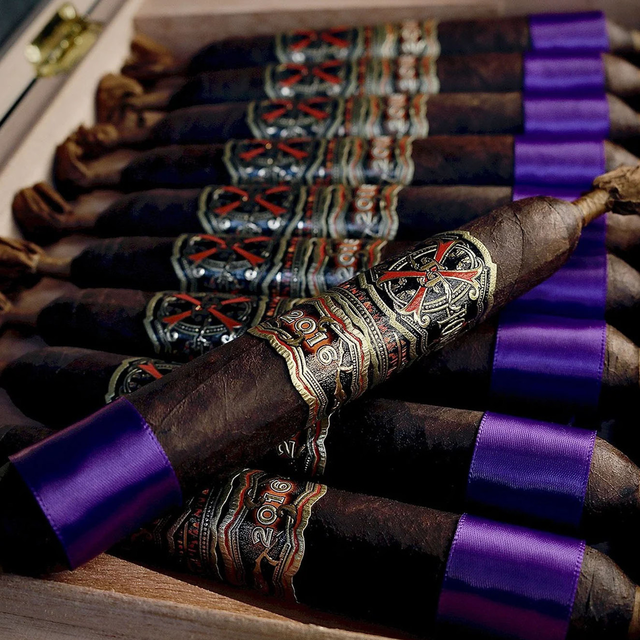 OpusX BBMF Maduro – Heaven & Earth Rare Box of 10