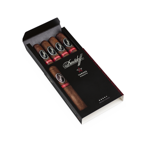 Davidoff Yamasa Robusto Cigars - Box of 4
