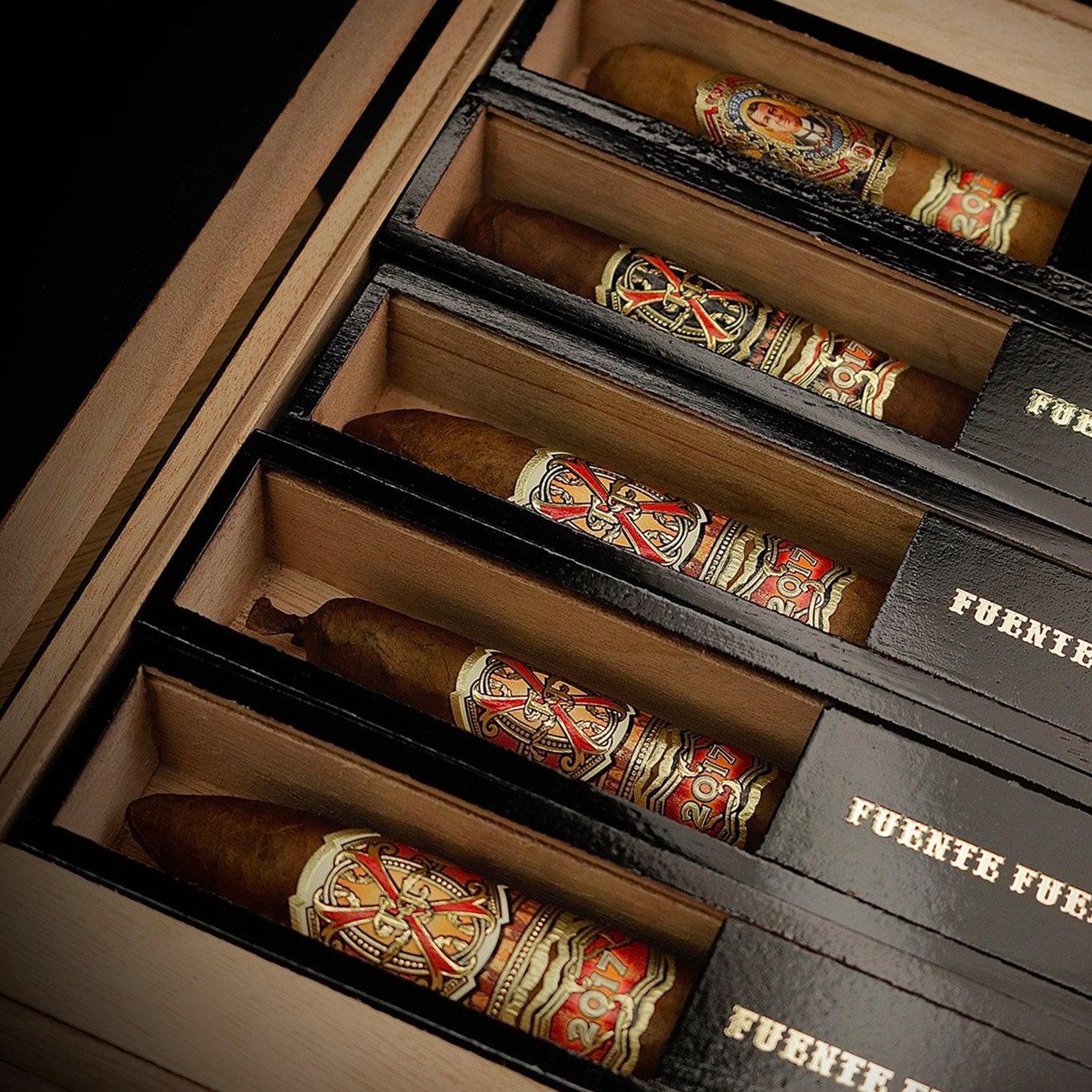 Arturo Fuente Opus 22 Box 2 of 4 – 5 Rare OpusX Cigars
