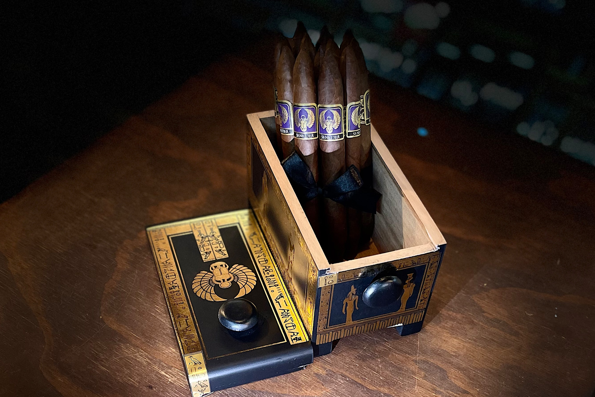 Foundation Cigars and Highclere Castle Announce King Tut Special Blend