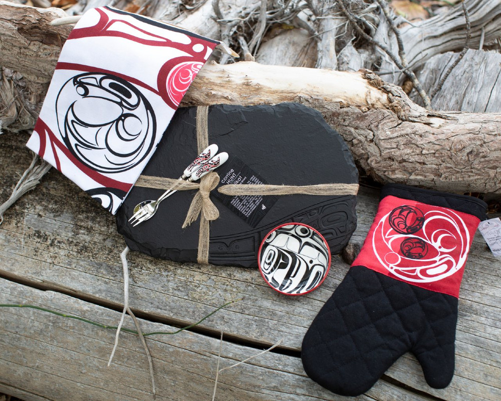 Red Raven Gift Set Red Raven Gift Set