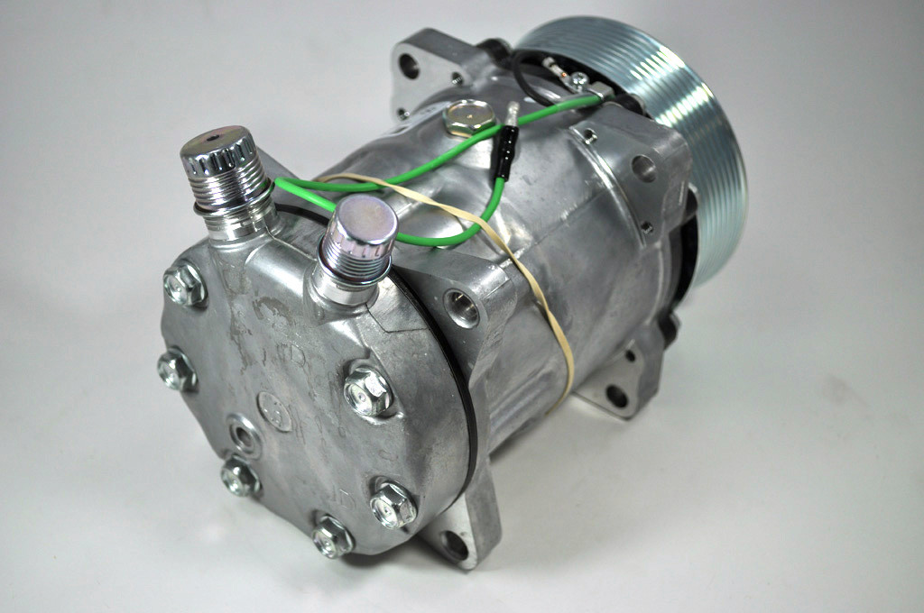 Red Dot Sanden Compressor 75R8464