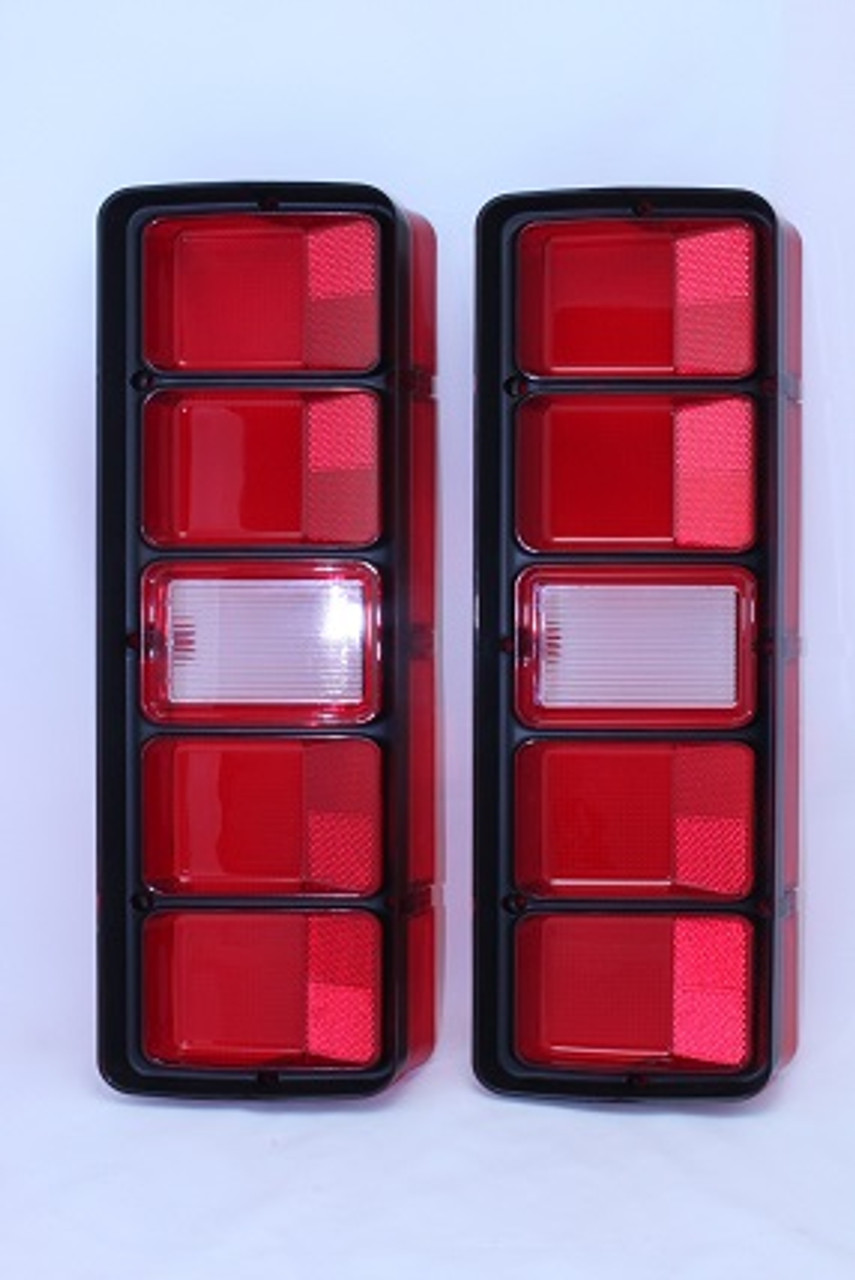 71 RoadRunner Tail Light Lens Set