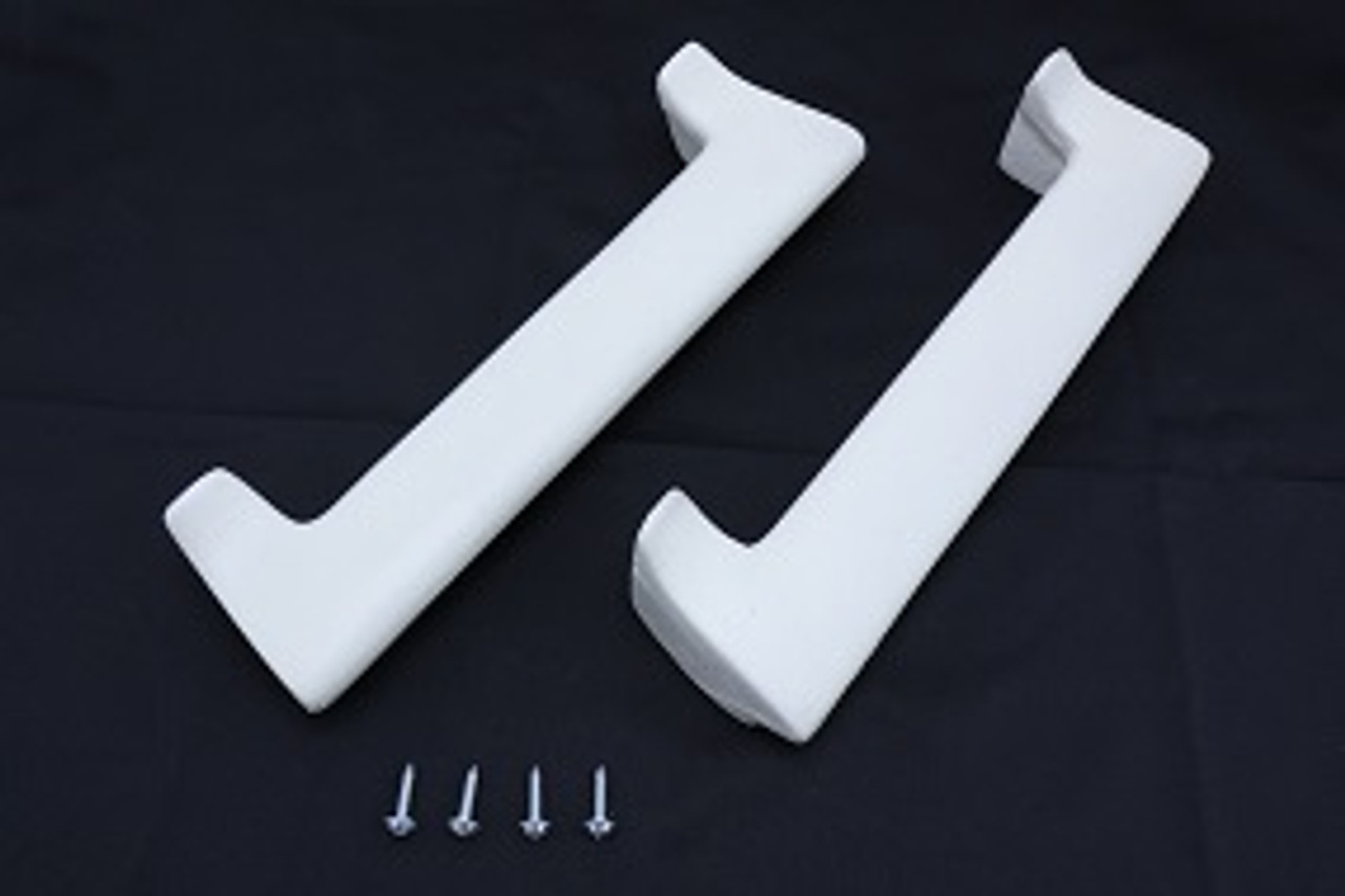Challenger armrest pads - White (pair)