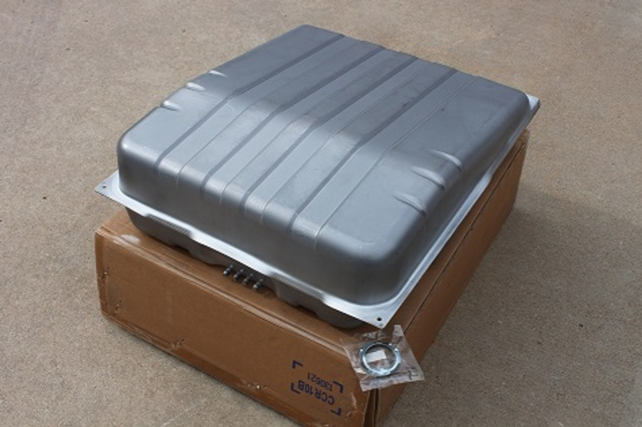 CR10B - 72-73 B-Body Fuel Tank with four front vent pipes - Zinc plating