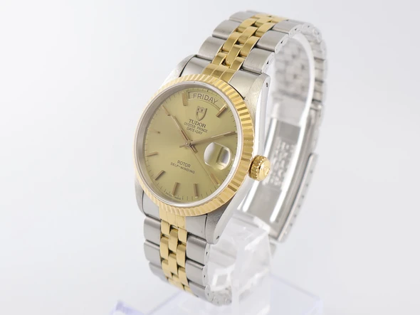 Tudor Prince Date+Day VWS-3258