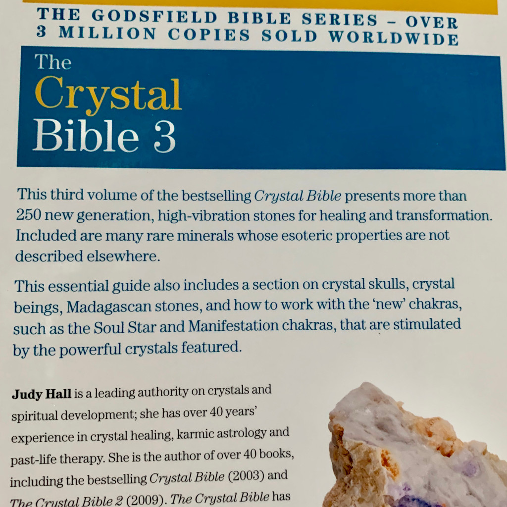 The Crystal Bible Volume 3 - 