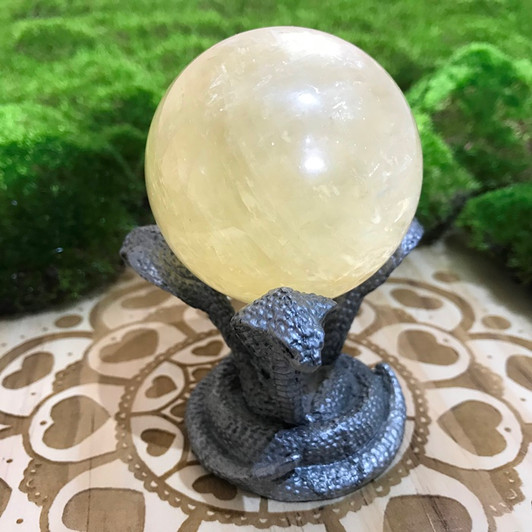 Snake Sphere Stand