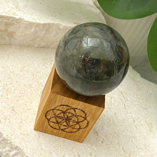 Labradorite Sphere 4cm