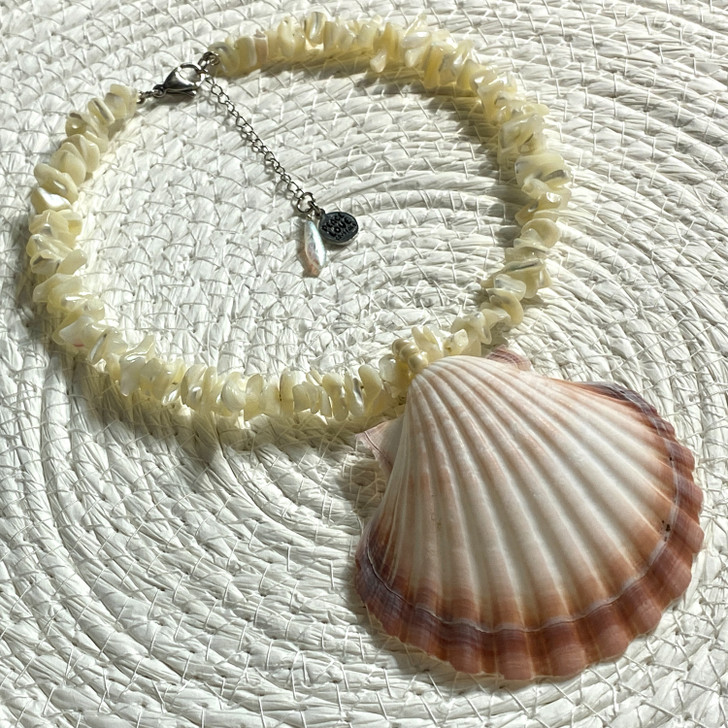 MERMAID MAGIC – Mother of Pearl Choker with Shell Pendant