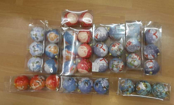 RHM1707-001 3pc Big Santa Christmas Balls Assorted Design RHM1707-001 3pc Big Santa Christmas Balls Assorted Design