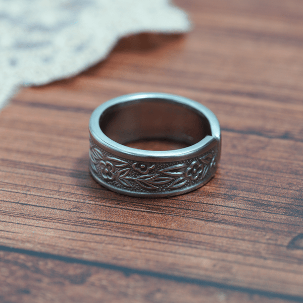 Blossom Vintage Spoon Band Ring