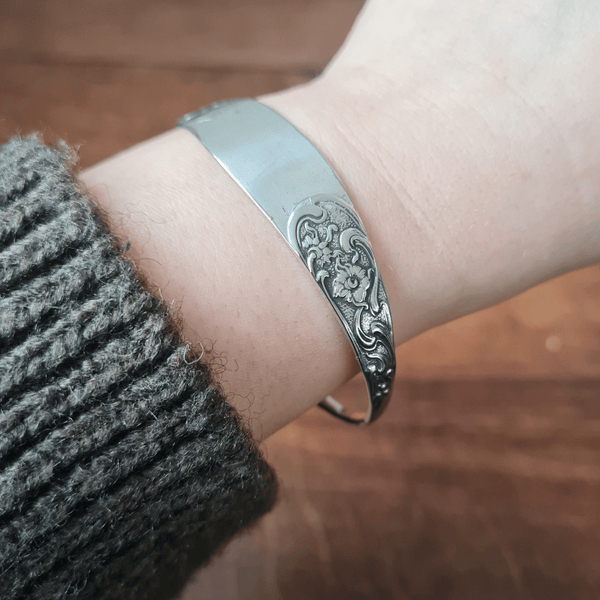 Botanical Sugar Tong Cuff Bangle
