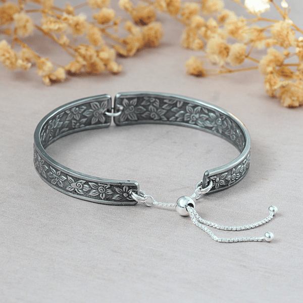 Daffodil Spoon Bracelet with silver slider ball catch