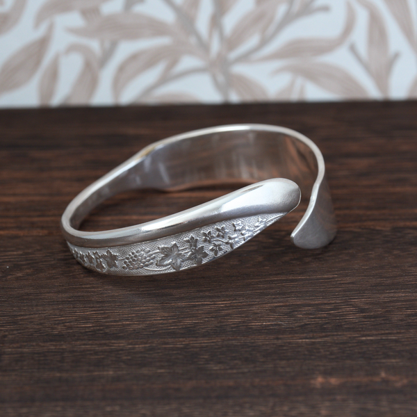 Vines Butter Knife Bangle