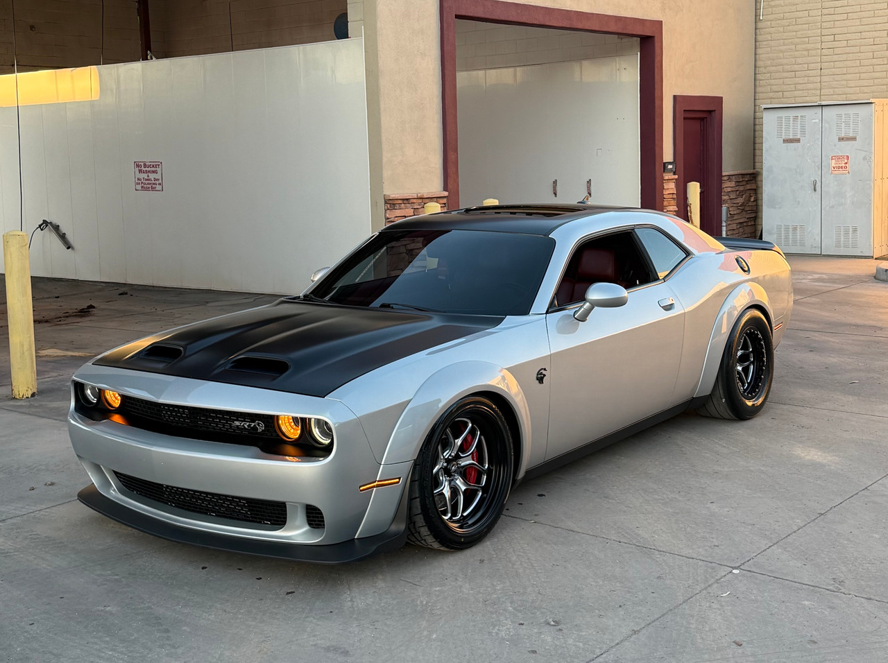 2019-dodge-challenger-widebody