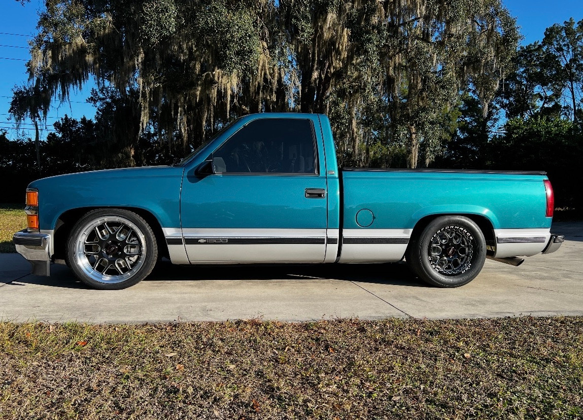 WELD Solana Beadlock Drag Gloss Black Wheel OBS C1500s 17x10
