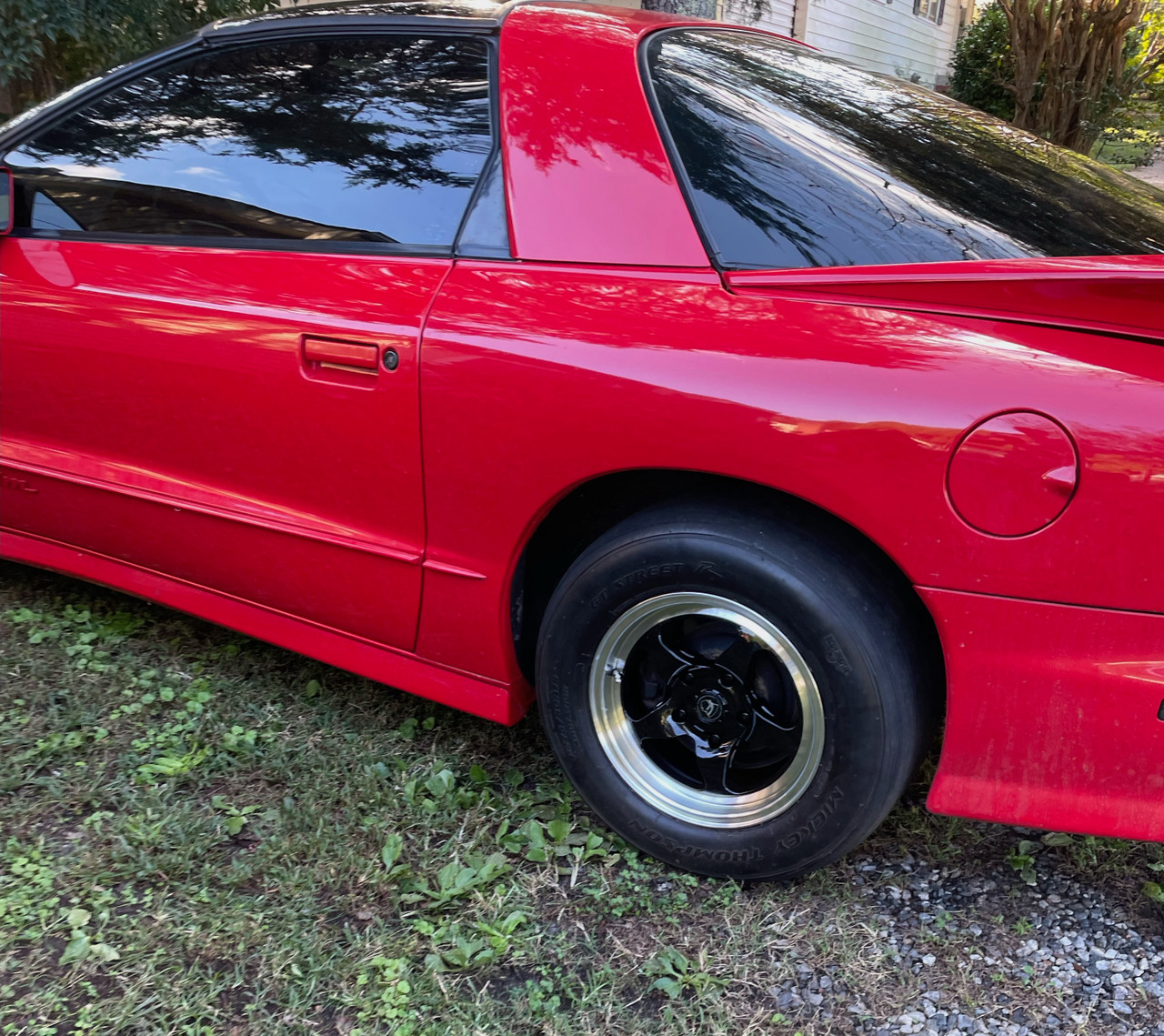 Forgestar_D5_Gloss_Black_Wheel