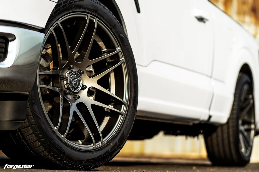Forgestar X14 F150 Expedition Gunmetal Wheel 22x10 | 6x135 BC (F