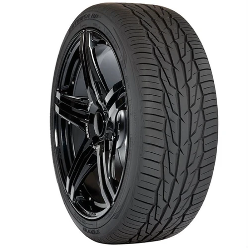 Toyo Extensa HP II 245/55R18 performance tire, tread pattern detail