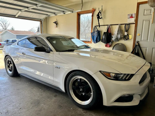 Forgestar D5 Gloss Black Wheel w/Machined Lip 18x9 +35 5x4.5BC Ford Vehicles & Toyota Supra, Shelby GT500 2007-2014, Mustang S197 2005-2014, Mustang S550 2015-2023 F09189067P35